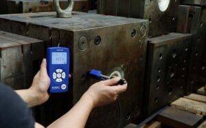 قیمت و خرید ارزان انواع سختی سنج فلز پرتابل و ثابت با کیفیت